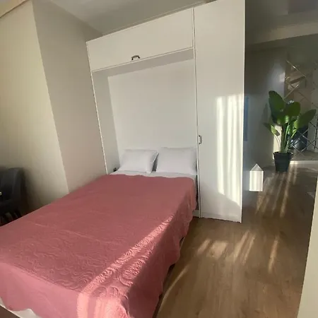 Home № 2 库塔伊西 外观 照片